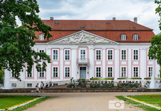 Schloss Friedrichsfelde